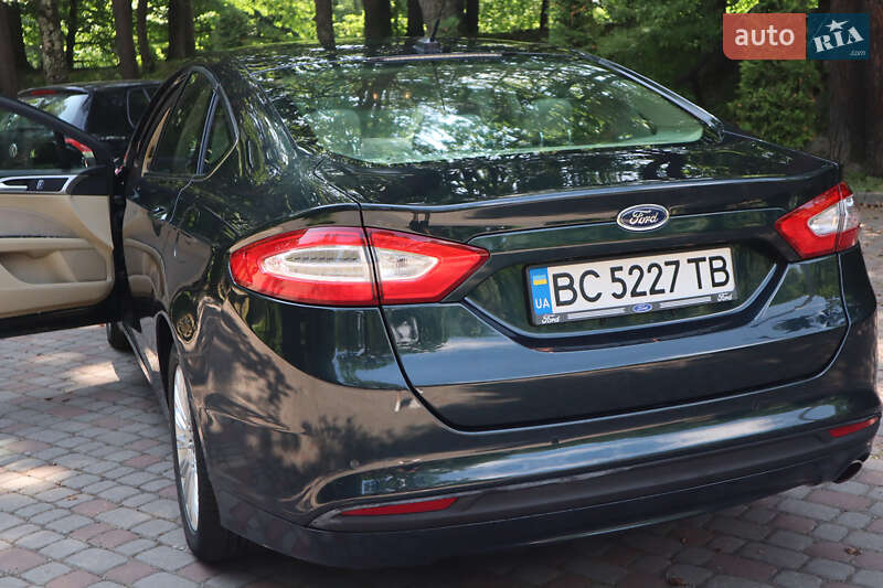 Седан Ford Fusion 2014 в Трускавце