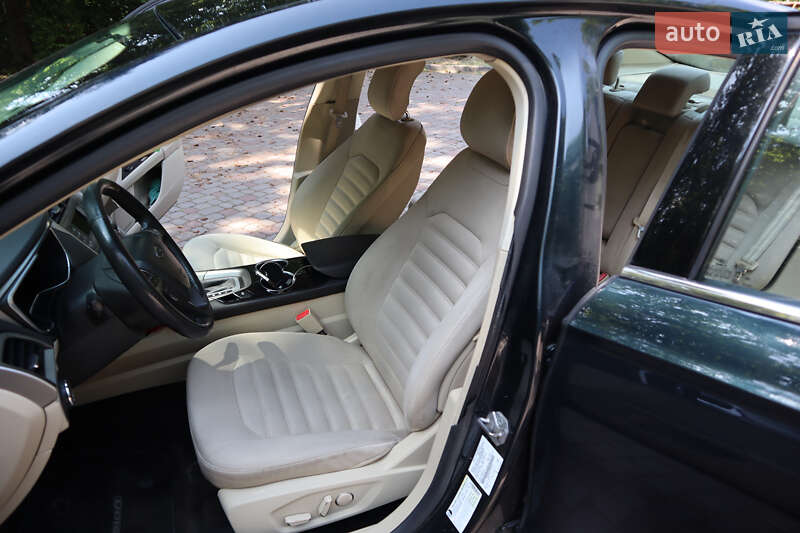 Седан Ford Fusion 2014 в Трускавце