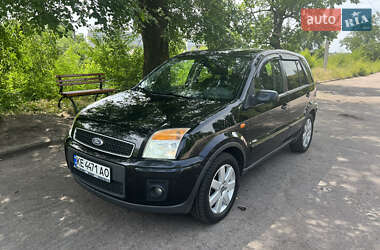 Хэтчбек Ford Fusion 2005 в 