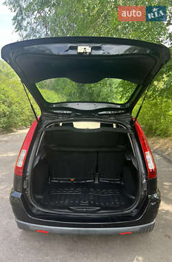 Хэтчбек Ford Fusion 2005 в 