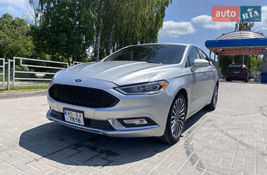 Седан Ford Fusion 2016 в 