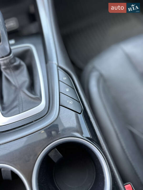 Седан Ford Fusion 2013 в Хусте
