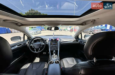 Седан Ford Fusion 2013 в 