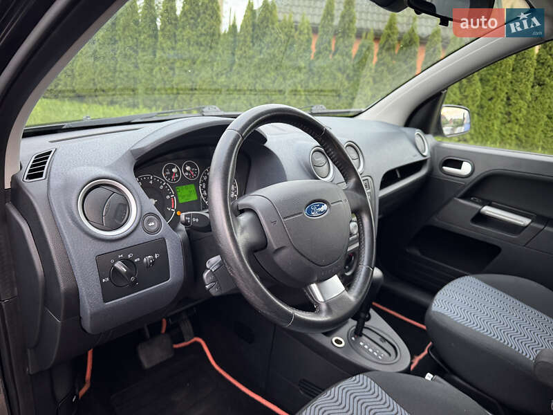 Хетчбек Ford Fusion 2008 в Луцьку