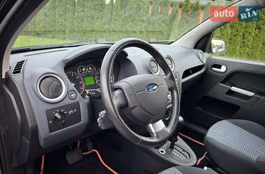 Хэтчбек Ford Fusion 2008 в 