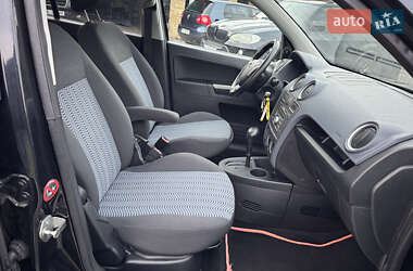 Хэтчбек Ford Fusion 2008 в 