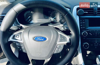 Седан Ford Fusion 2014 в 