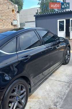 Седан Ford Fusion 2014 в 