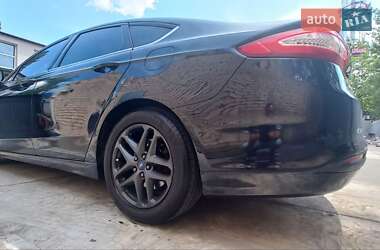 Седан Ford Fusion 2014 в 