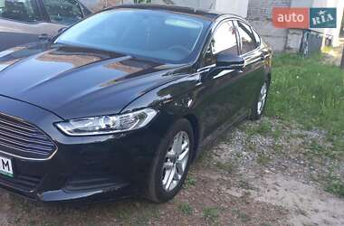 Седан Ford Fusion 2014 в 