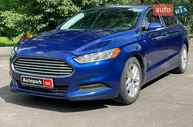 Седан Ford Fusion 2015 в Києві
