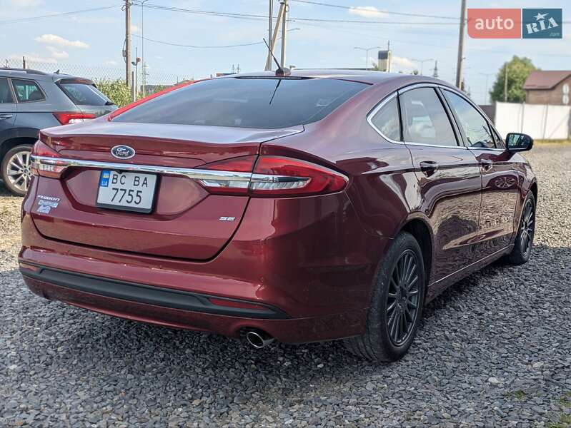 Седан Ford Fusion 2016 в Львове