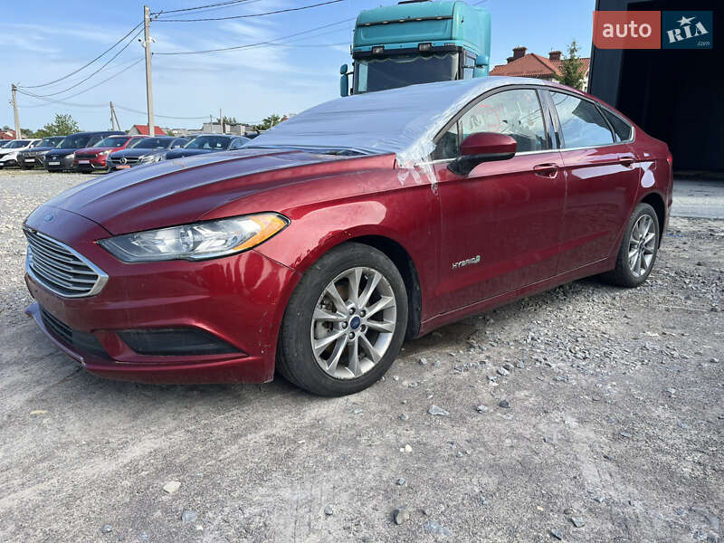 Седан Ford Fusion 2016 в 