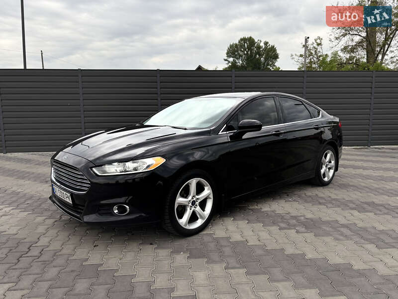 Седан Ford Fusion 2016 в 