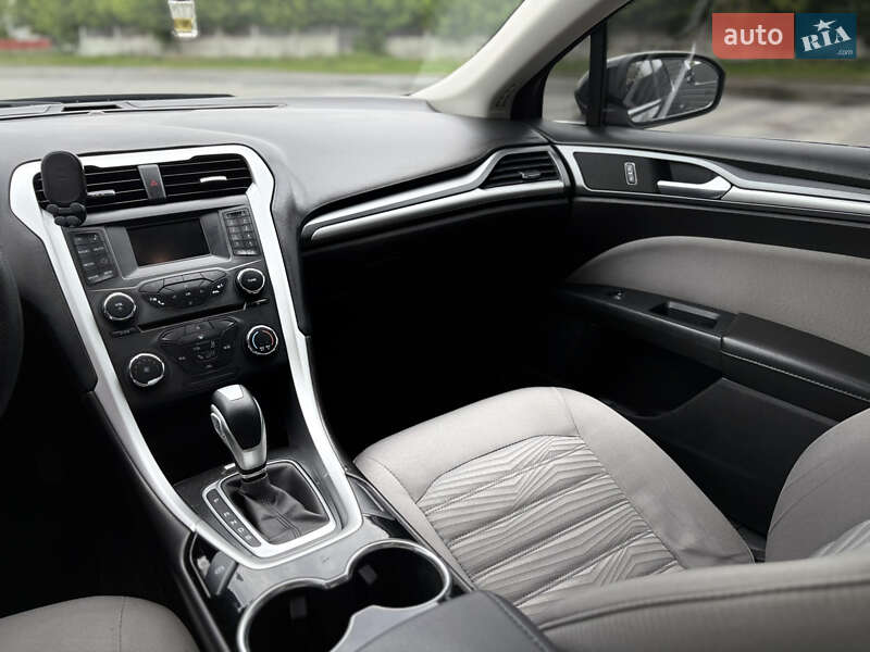 Седан Ford Fusion 2016 в Киеве