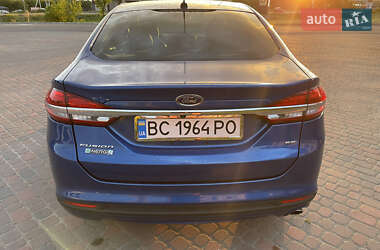 Седан Ford Fusion 2016 в 