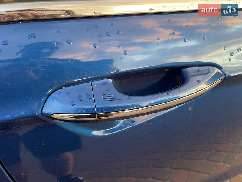 Седан Ford Fusion 2016 в Львове