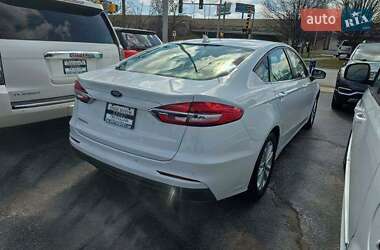 Седан Ford Fusion 2020 в 