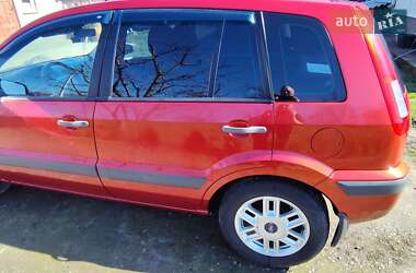 Хэтчбек Ford Fusion 2008 в 