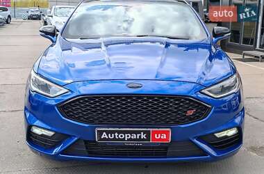 Седан Ford Fusion 2017 в 