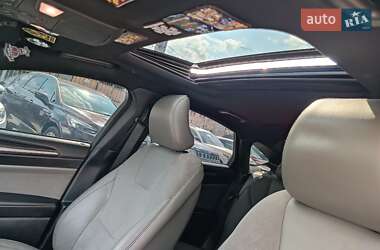 Седан Ford Fusion 2017 в 