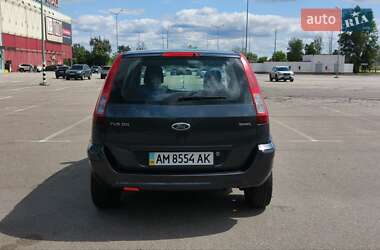 Хэтчбек Ford Fusion 2009 в 
