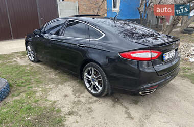 Седан Ford Fusion 2014 в 