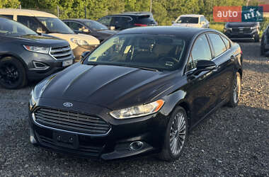 Седан Ford Fusion 2012 в 