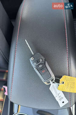 Седан Ford Fusion 2012 в 