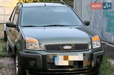 Хэтчбек Ford Fusion 2005 в 