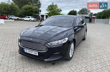 Седан Ford Fusion 2016 в 