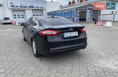 Седан Ford Fusion 2016 в 
