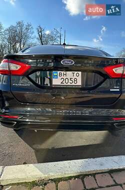 Седан Ford Fusion 2015 в 