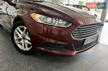 Седан Ford Fusion 2016 в 