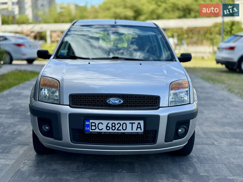 Хэтчбек Ford Fusion 2007 в Львове