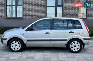 Хэтчбек Ford Fusion 2007 в 