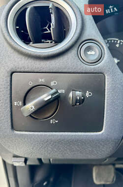 Хэтчбек Ford Fusion 2007 в 