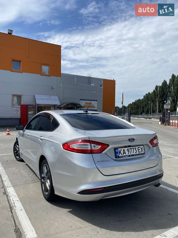 Седан Ford Fusion 2014 в Києві