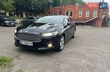 Седан Ford Fusion 2014 в 