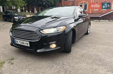 Седан Ford Fusion 2014 в 