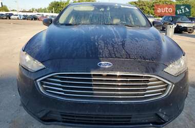 Седан Ford Fusion 2020 в 