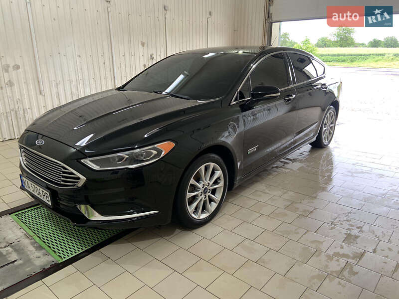 Седан Ford Fusion 2018 в Жашкове