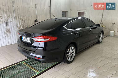 Седан Ford Fusion 2018 в 