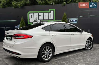 Седан Ford Fusion 2016 в 