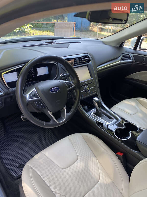 Седан Ford Fusion 2015 в Одессе