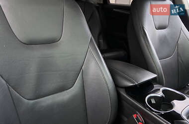 Седан Ford Fusion 2014 в 