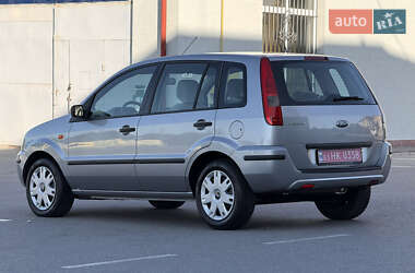 Хэтчбек Ford Fusion 2005 в 