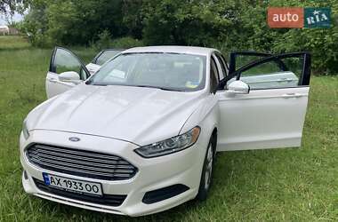 Седан Ford Fusion 2013 в 