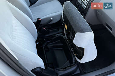 Хэтчбек Ford Fusion 2005 в 