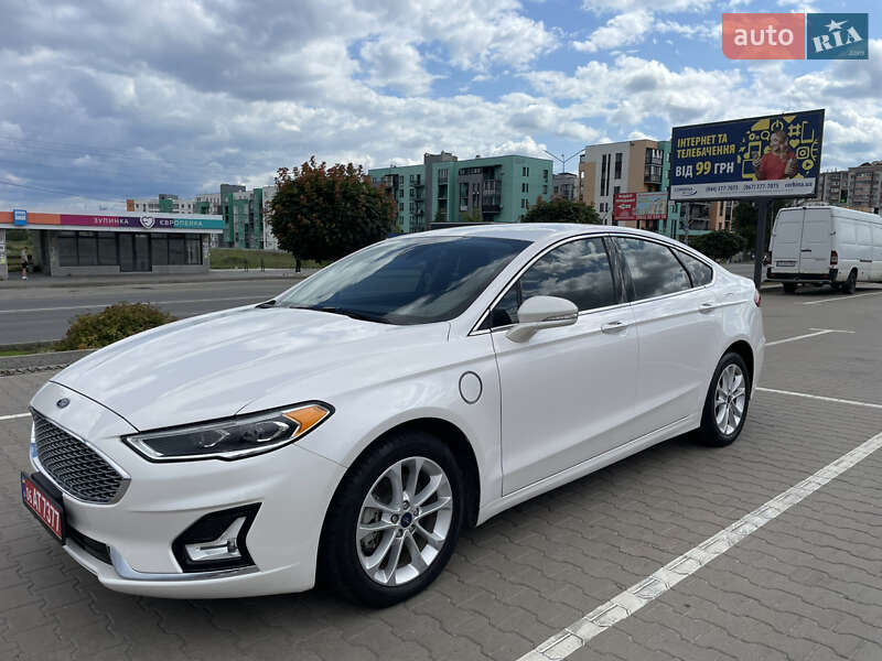 Седан Ford Fusion 2018 в Киеве